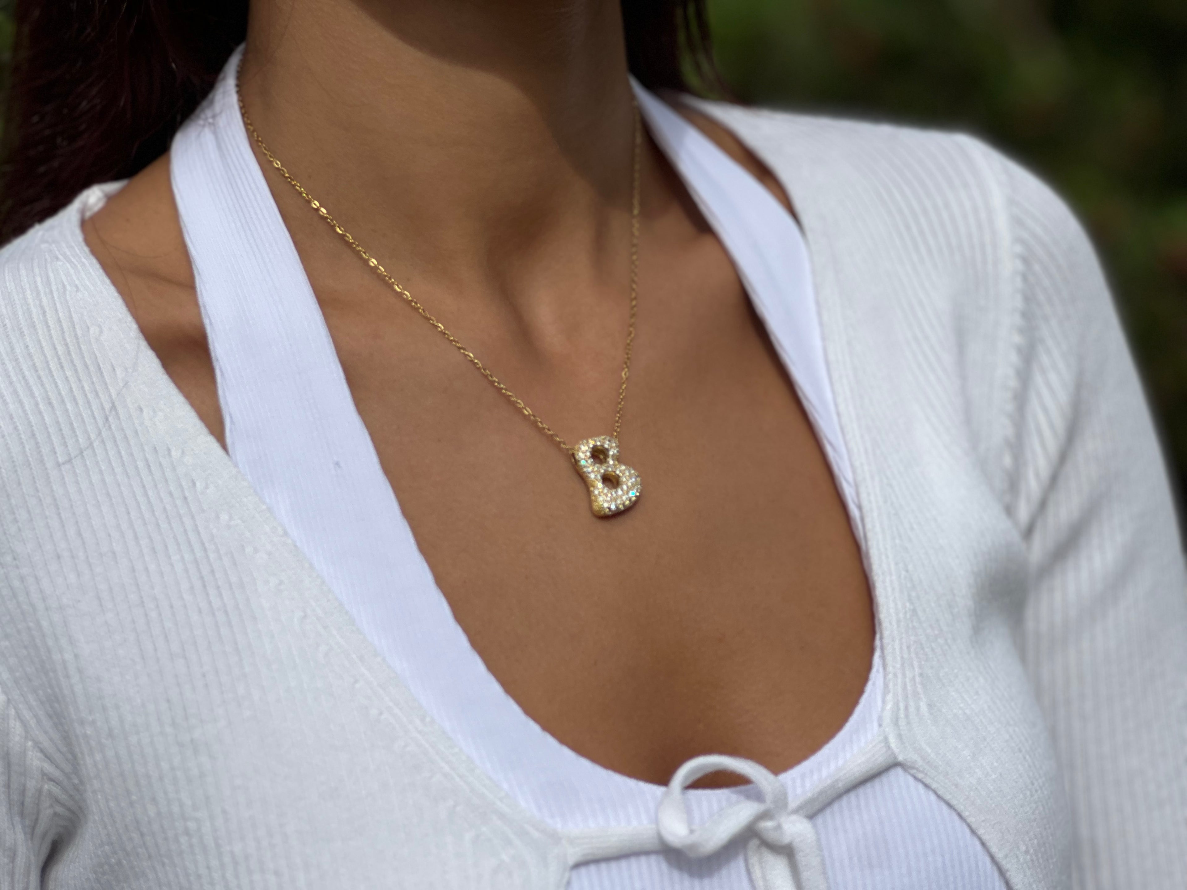 Buchstabenkette mit Zirkonia