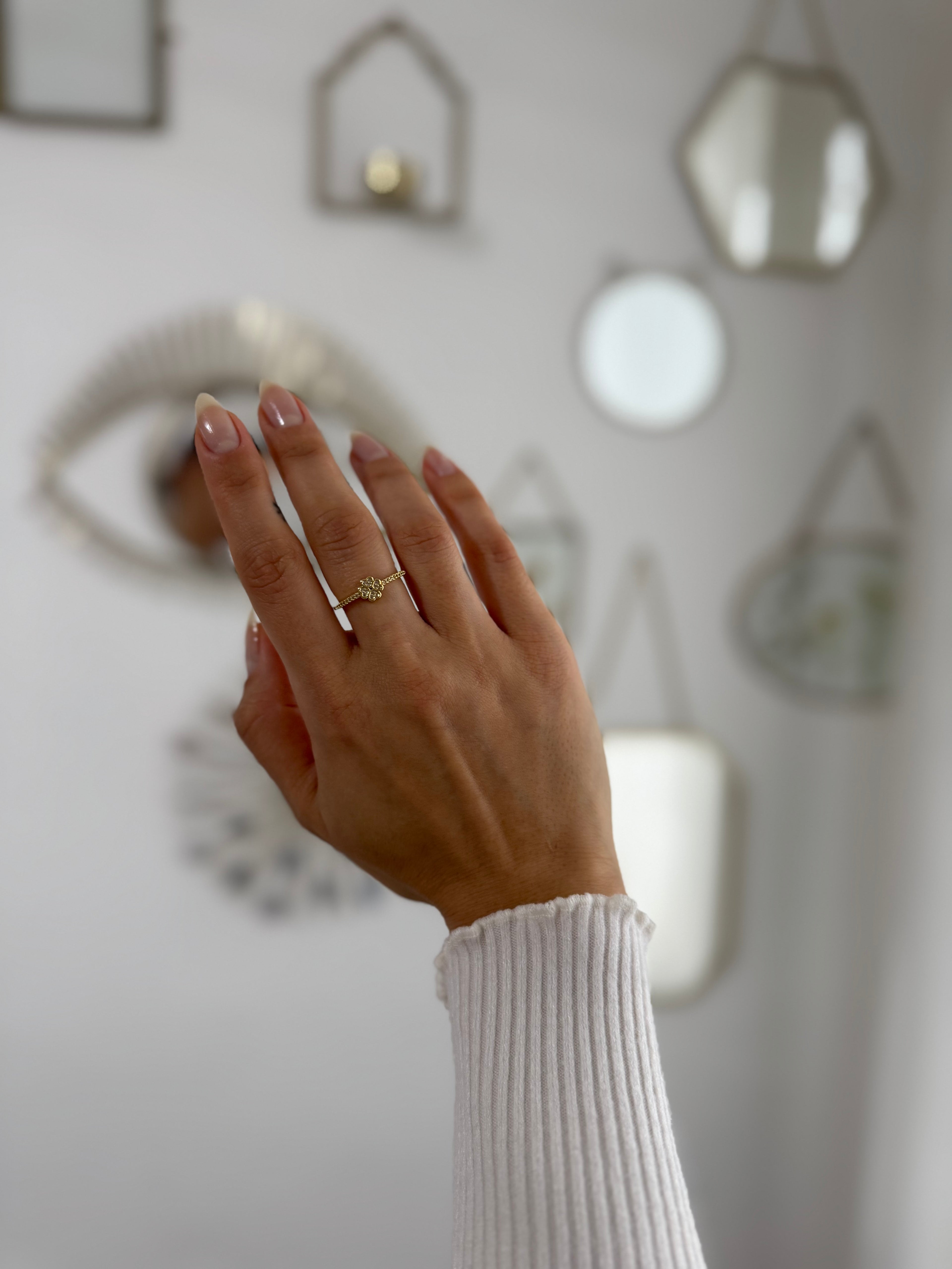 Goldring mit Kleeblatt