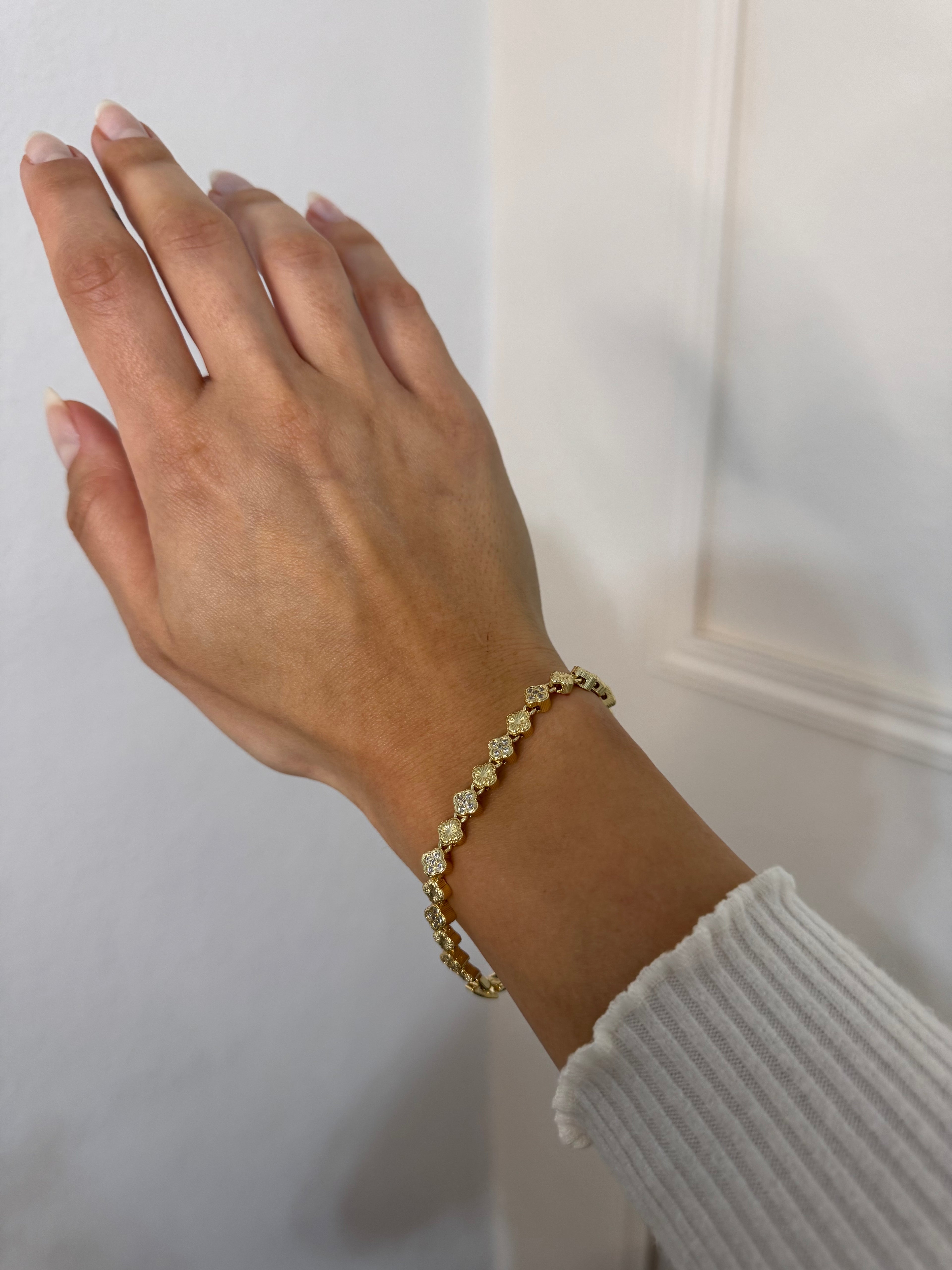 Golden Clover Armband