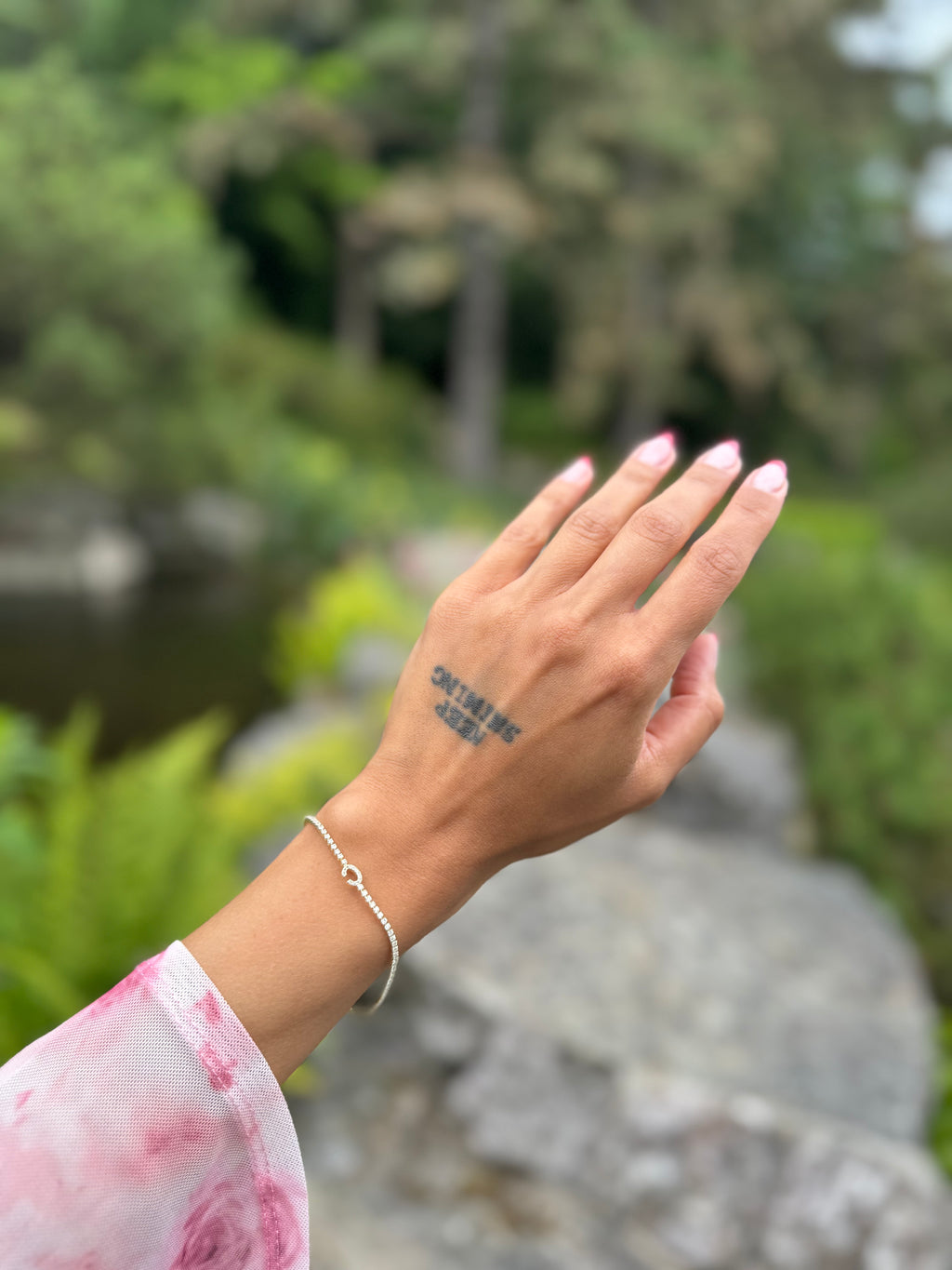 Initial Glam Armband