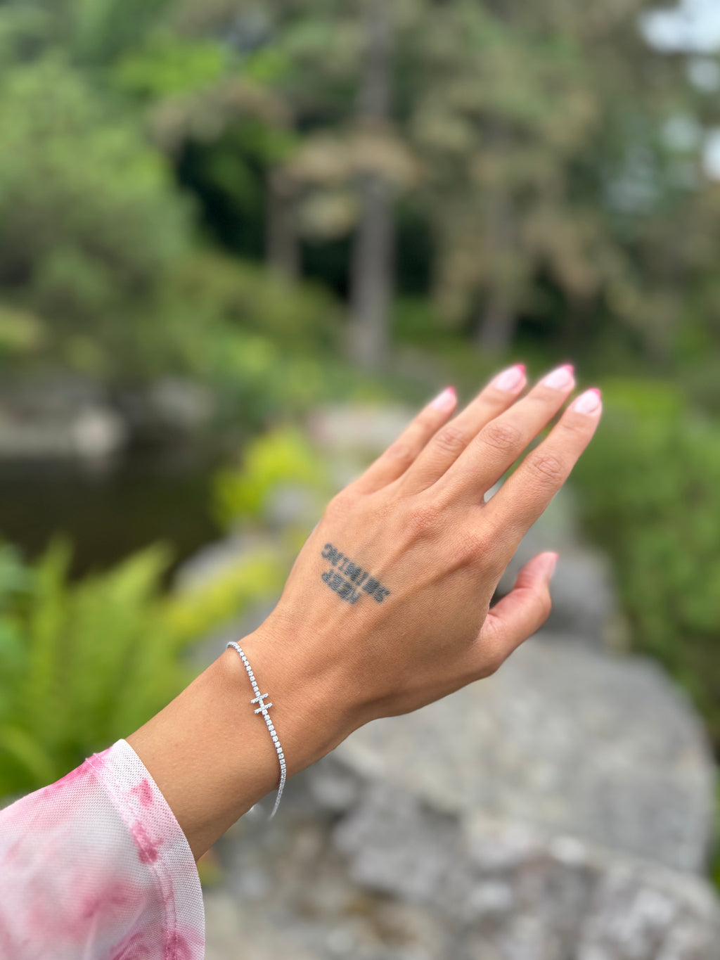 Initial Glam Armband