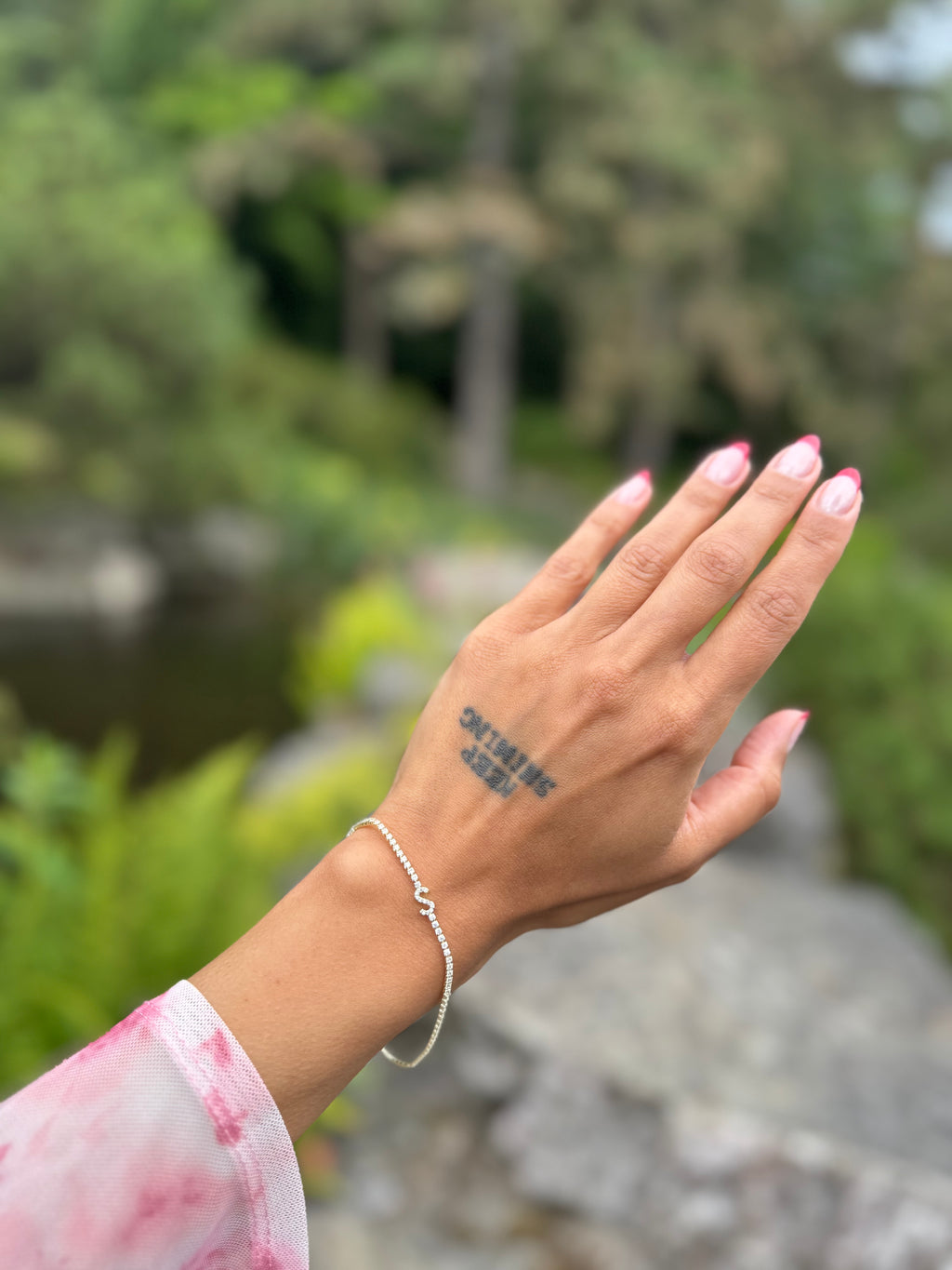 Initial Glam Armband