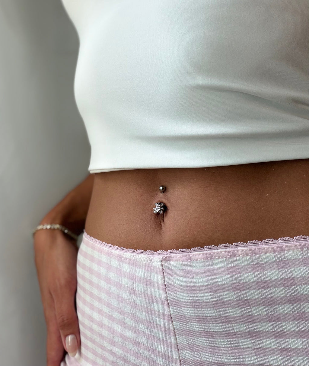 Teddy Sparkle Bauchnabelpiercing