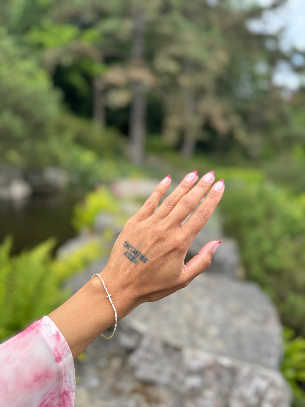 Initial Glam Armband