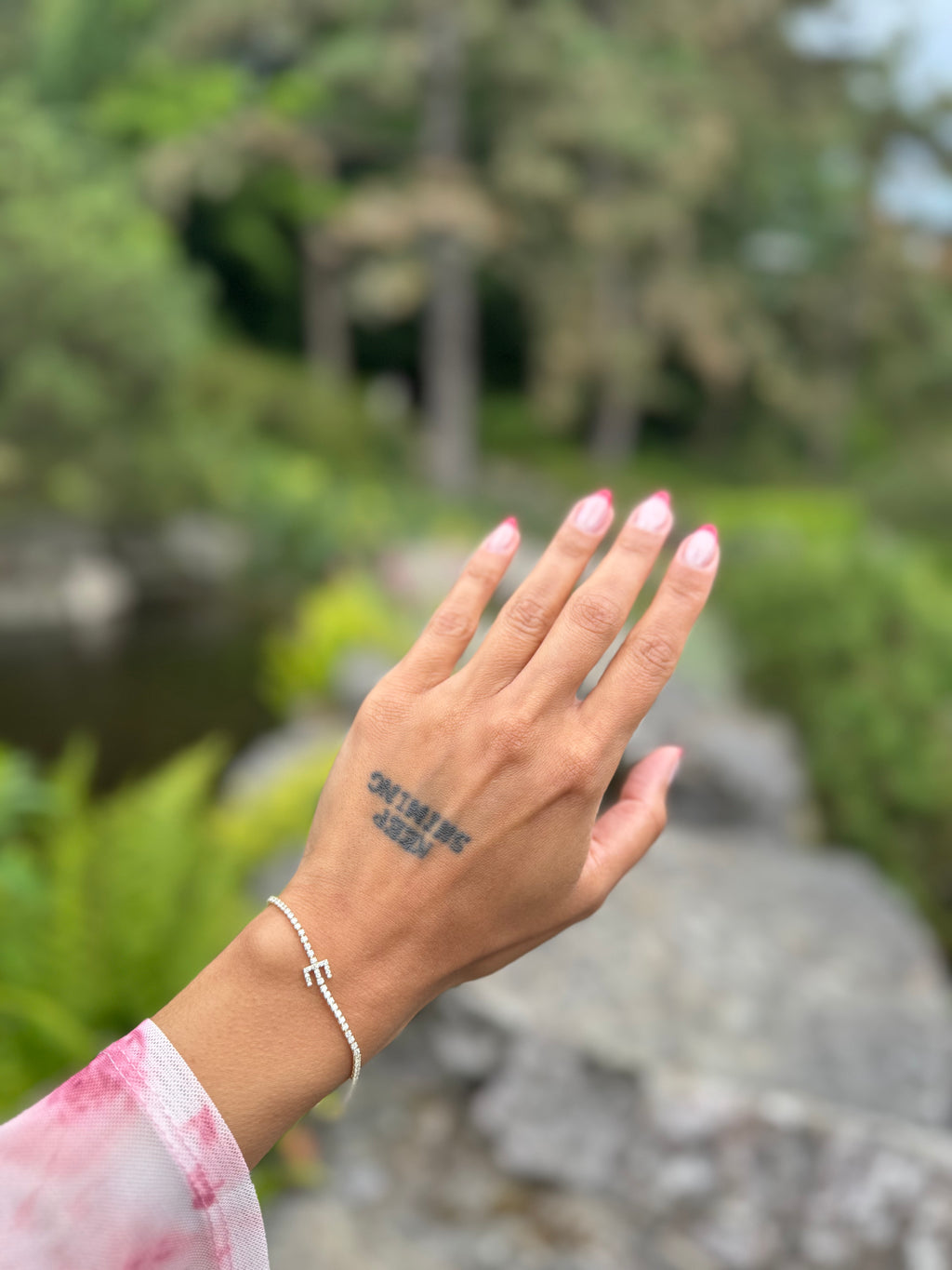 Initial Glam Armband