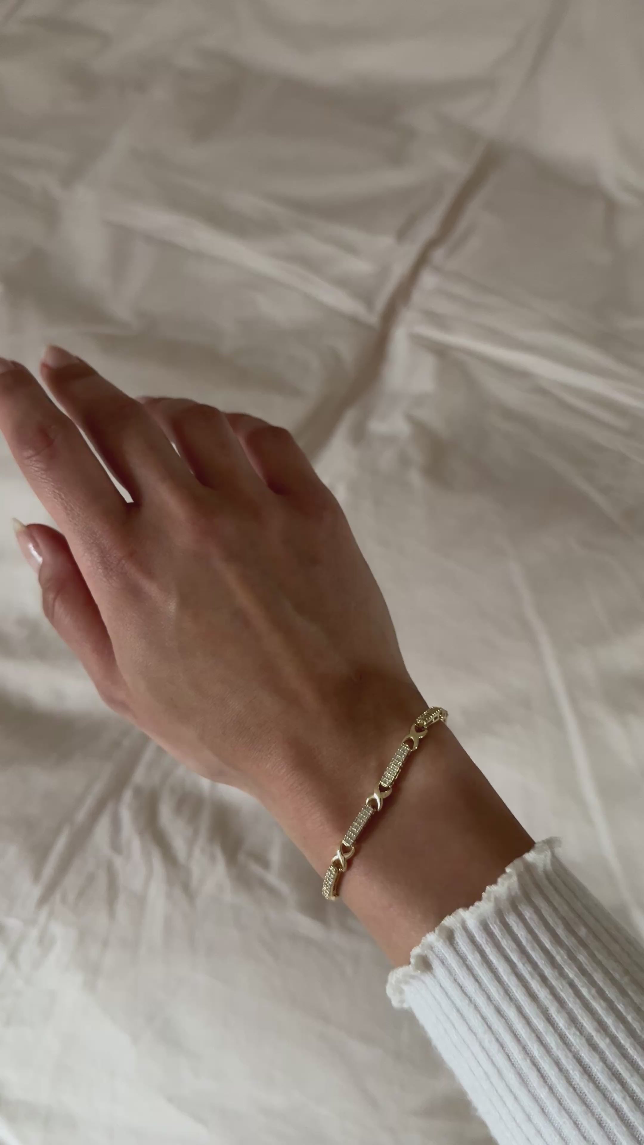 Golden Spark Armband